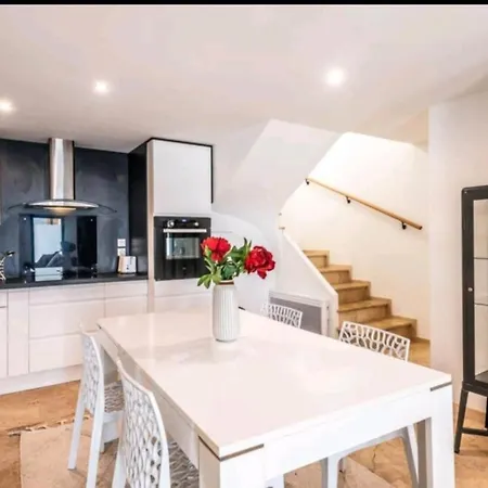 Maison De Luxe Confortable Apartment